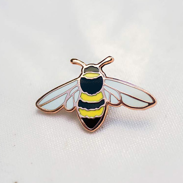 Insignia de pin de solapa de mariposa de pin de esmalte de abeja de miel personalizado